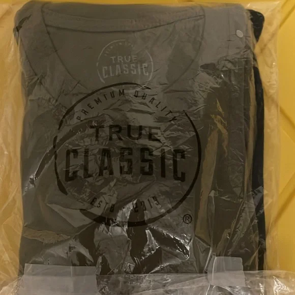 Lot of 2 NWOT true classic tees - Picture 4 of 4